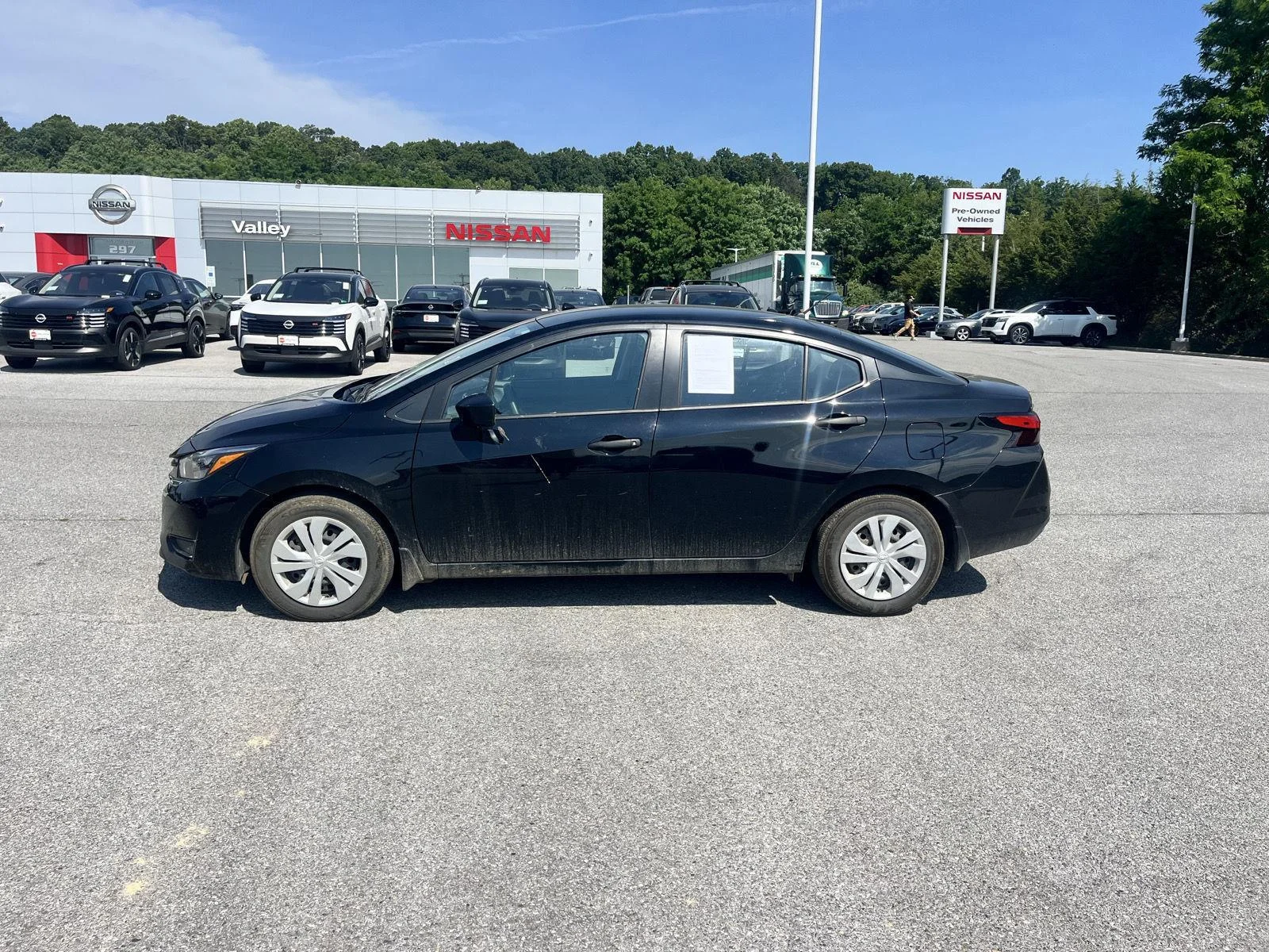 Used 2025 Super Black Nissan S image 4