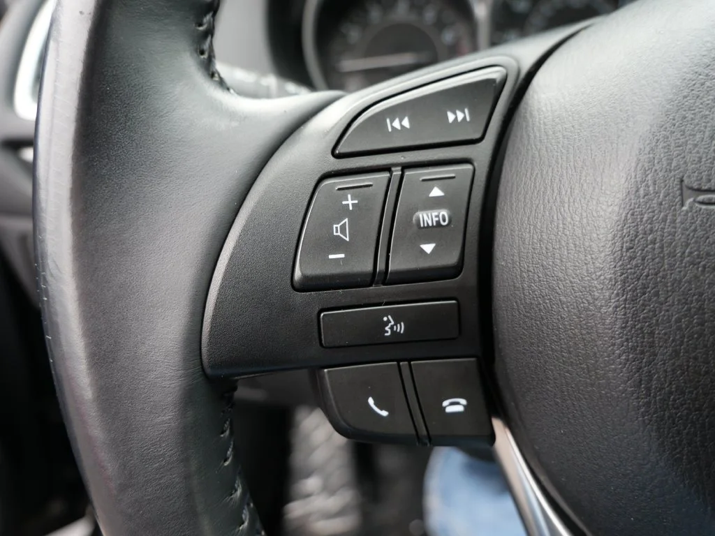 Used 2015 Gray Mazda i Touring image 25
