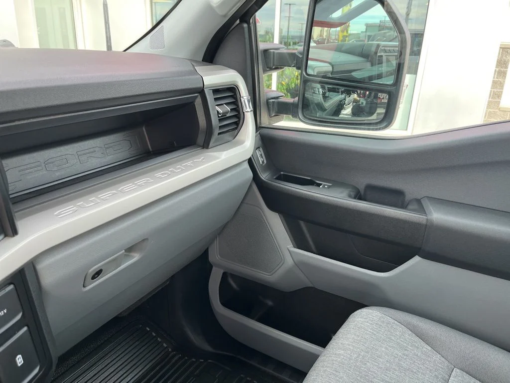 Used 2024 White Ford XL image 21