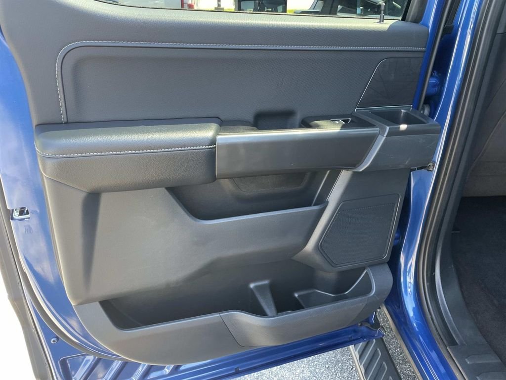 Used 2022 Blue Ford XLT image 15