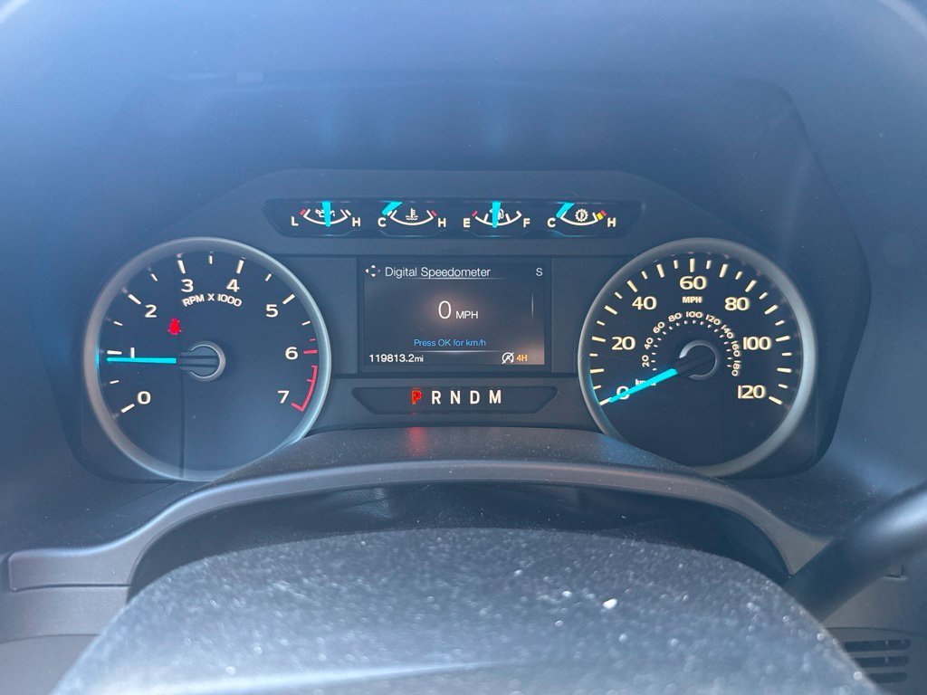 Used 2017 White Ford XLT image 6
