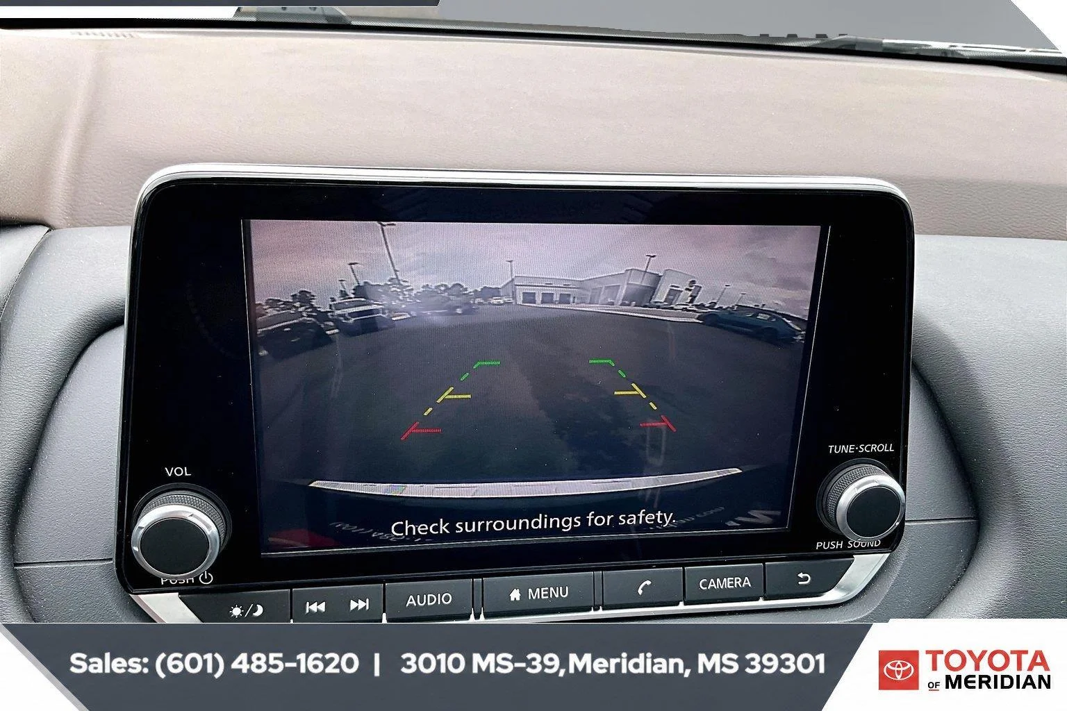 Used 2023 Super Black Nissan SV image 15