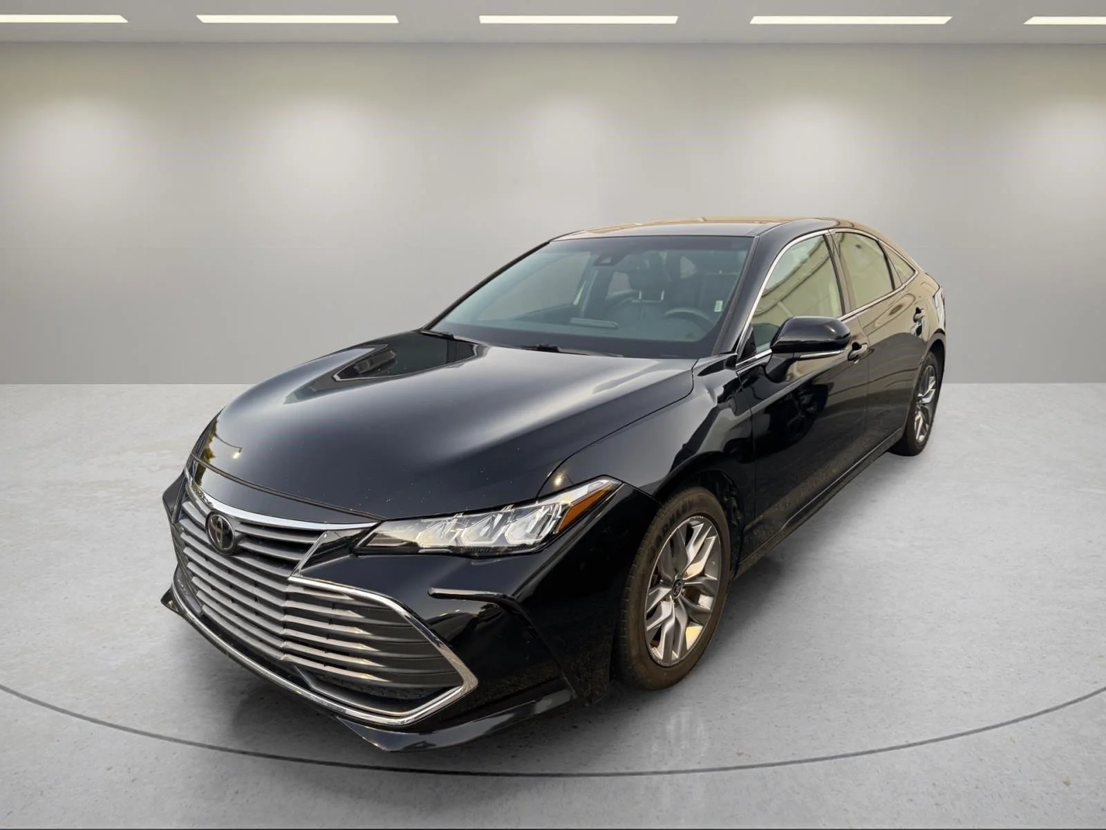 Used 2022 Midnight Black Metallic Toyota XLE image 1