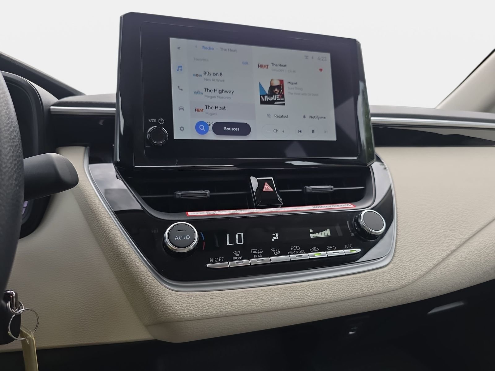 Used 2026  Toyota LE image 19