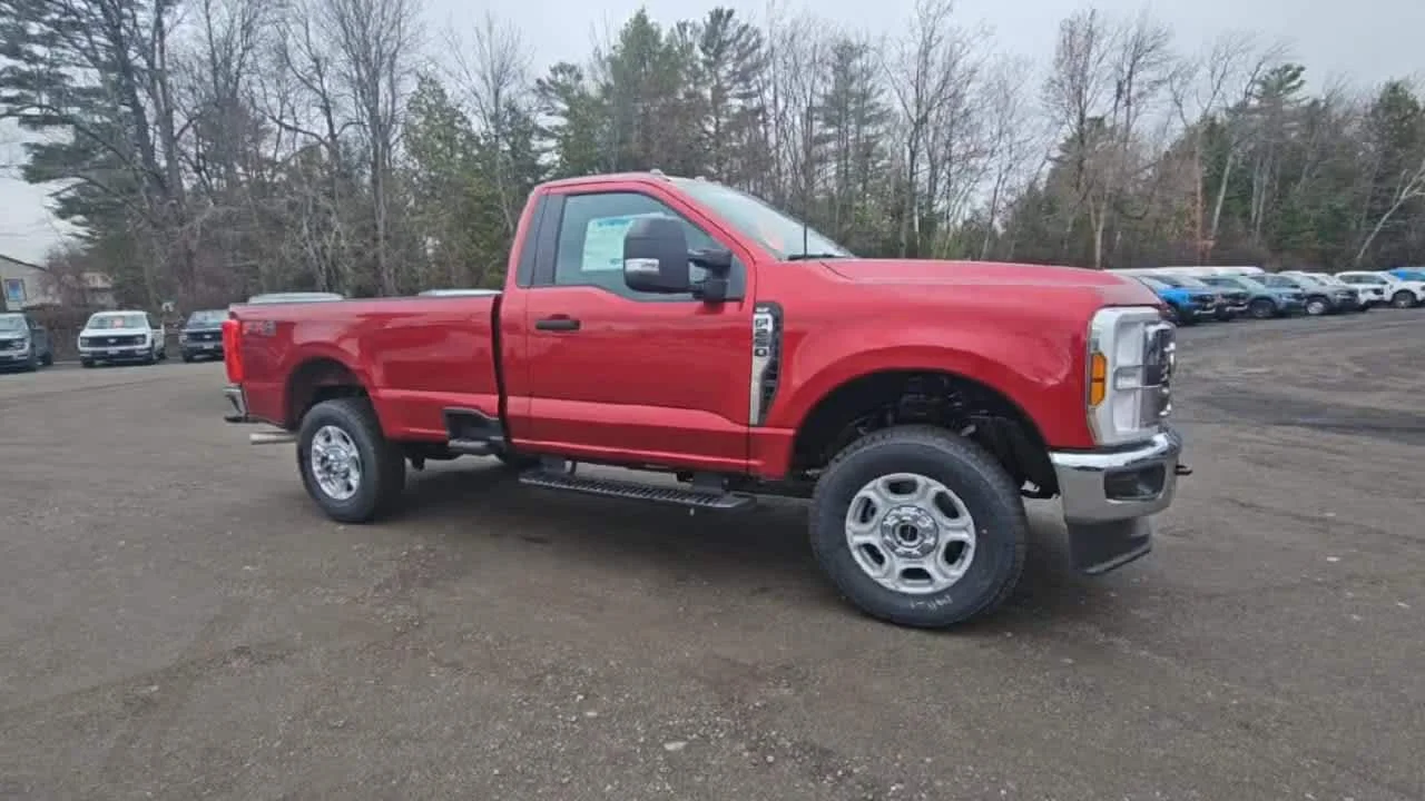 New 2026 Ruby Red Metallic Tinted Clearcoat Ford F-250® XLT image 2