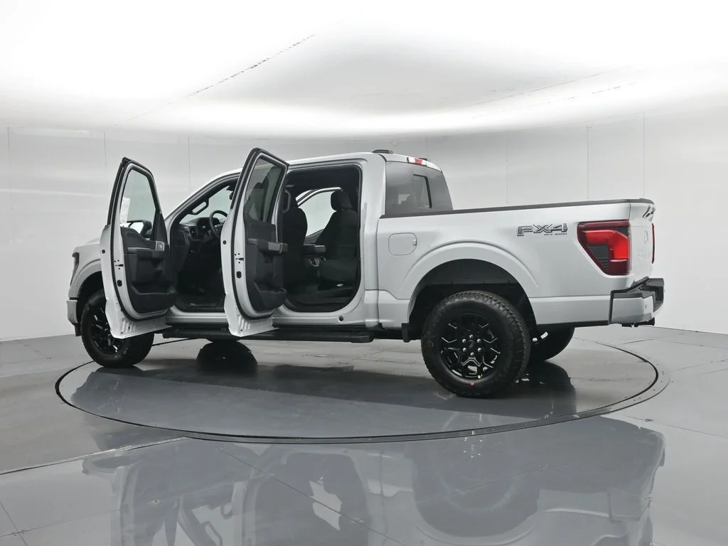 New 2026 Avalanche Ford XLT image 33