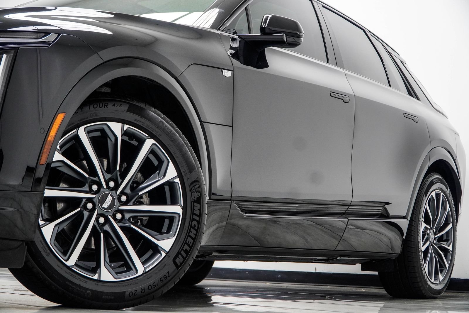 Used 2024 Black Cadillac Sport image 4