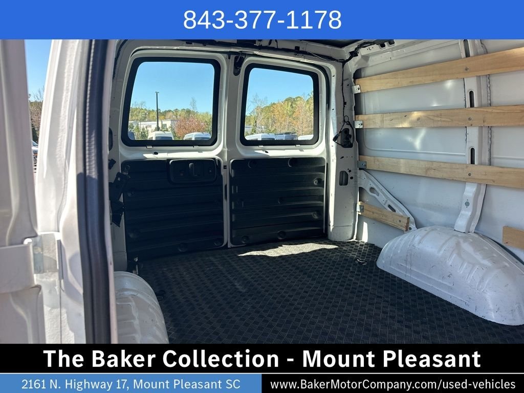 Used 2023 Summit White GMC Work Van image 11