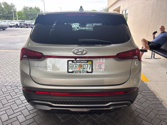 Certified Used 2022 Shimmering Silver Hyundai SE image 6