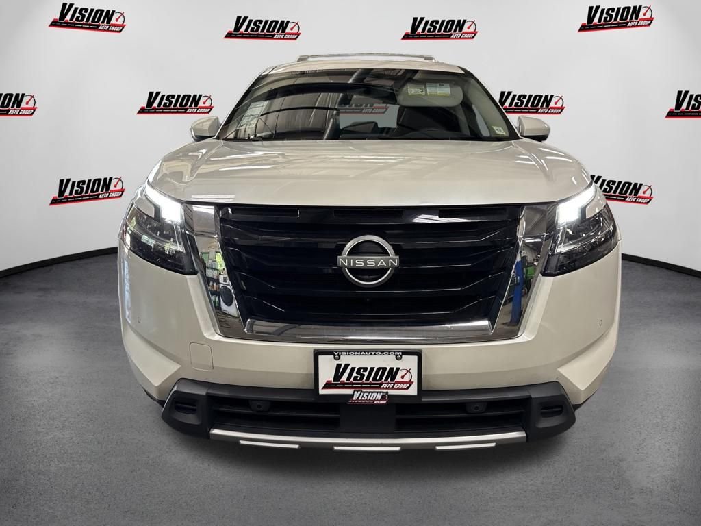 Certified Used 2024 White Nissan SL image 2