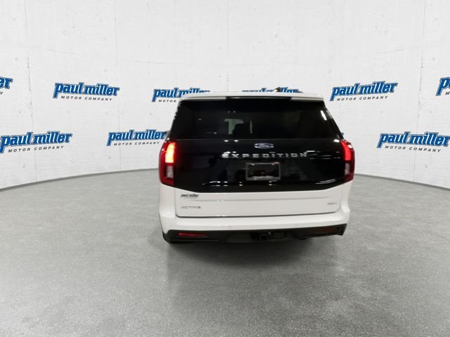 Used 2026 Star White Metallic Tri-Coat Ford MAX Active image 9