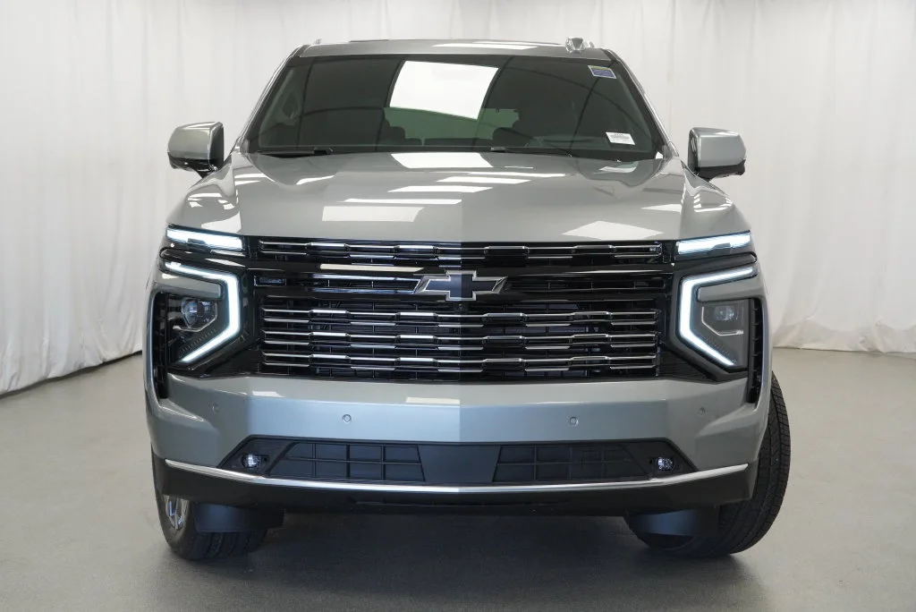 New 2026 Sterling Gray Metallic Chevrolet High Country image 35