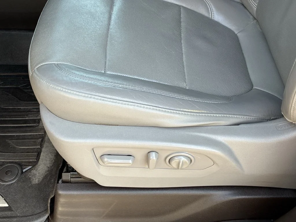 Used 2019 DARK SKY METALLIC GMC SLT image 17