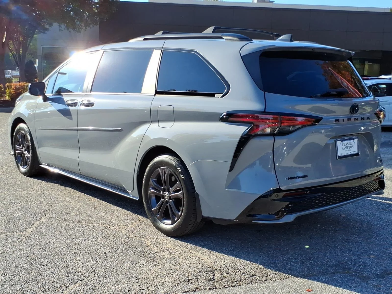 Used 2025 Cement Toyota XSE image 10