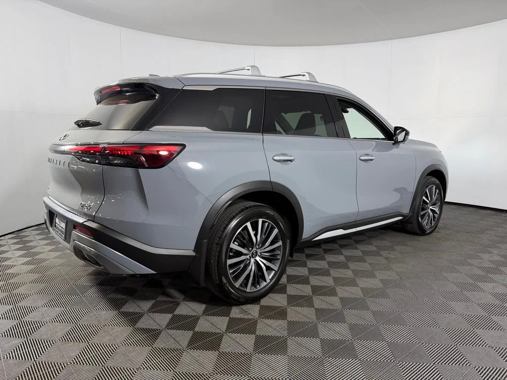 Certified Used 2025 Gray INFINITI Sensory image 4