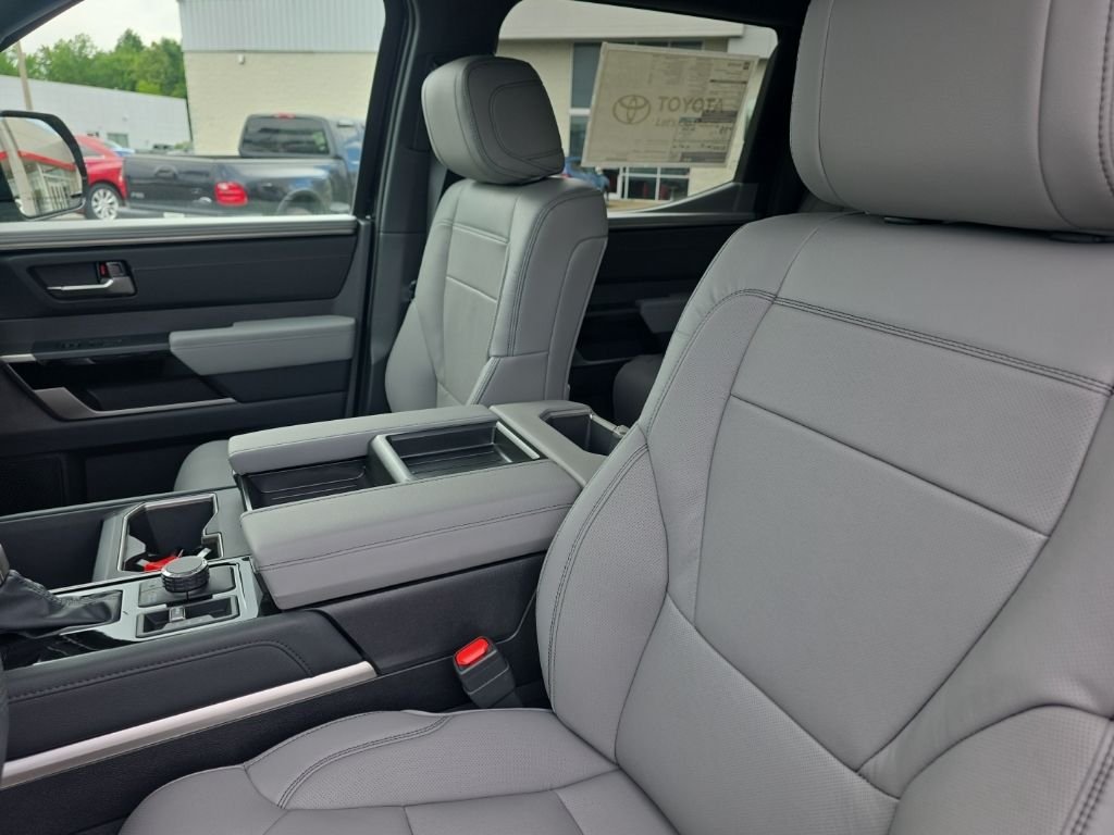 2026 Toyota Tundra Limited - Photo 11