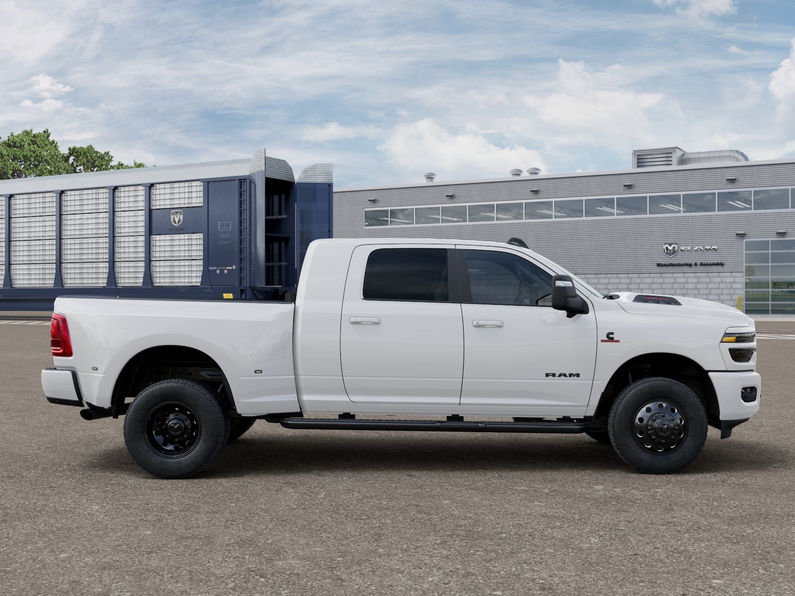 New 2026 Bright White Clear-Coat Exterior Paint RAM Laramie image 12