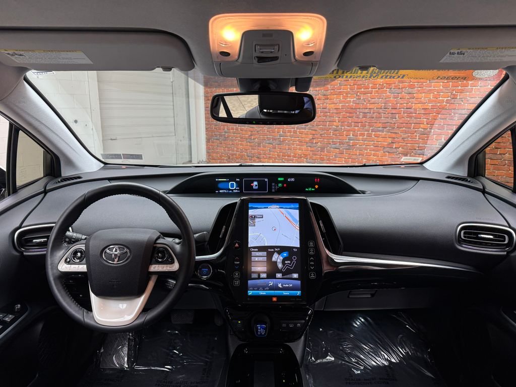 Used 2019 White Toyota Advanced image 11