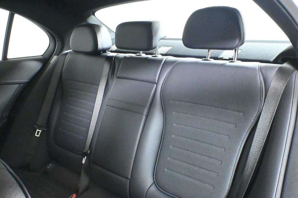 Used 2026 White Mercedes-Benz C 300 image 4