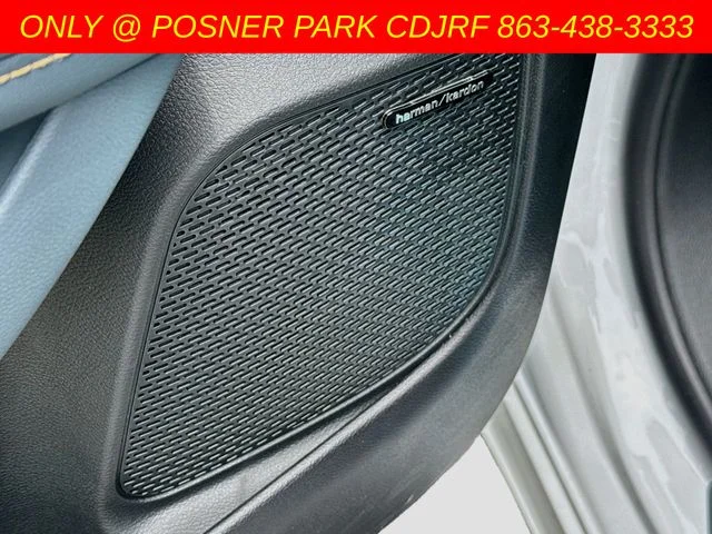 New 2027 Bright White Clear-Coat Exterior Paint Chrysler Pinnacle image 19