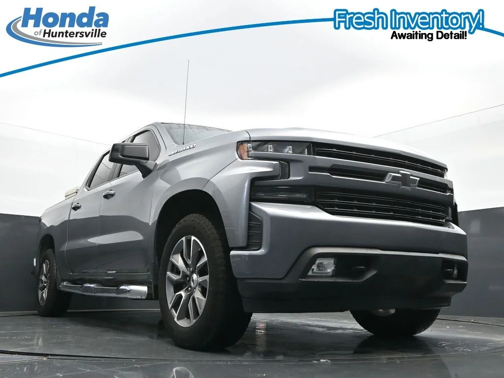 Used 2020 Steel Metallic Chevrolet RST image 27