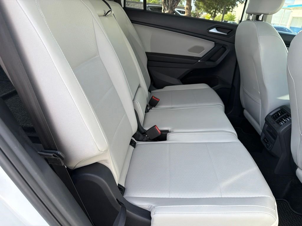 Used 2020 Beige Volkswagen 2.0T SE image 19