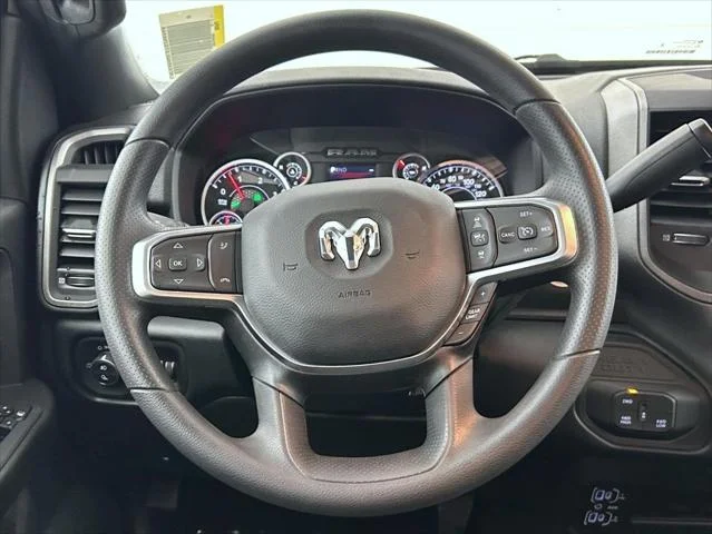 2026 RAM 3500 Tradesman - Photo 11