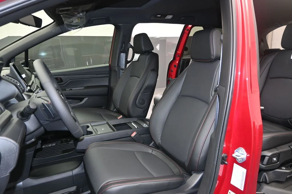 New 2026 Radiant Red Metallic II Honda Sport-L image 16