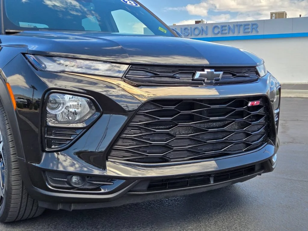 Used 2023 Mosaic Black Metallic Chevrolet RS image 8