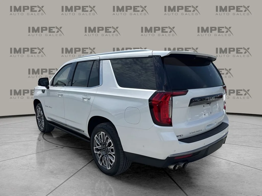 Used 2024 White GMC Denali Ultimate image 3