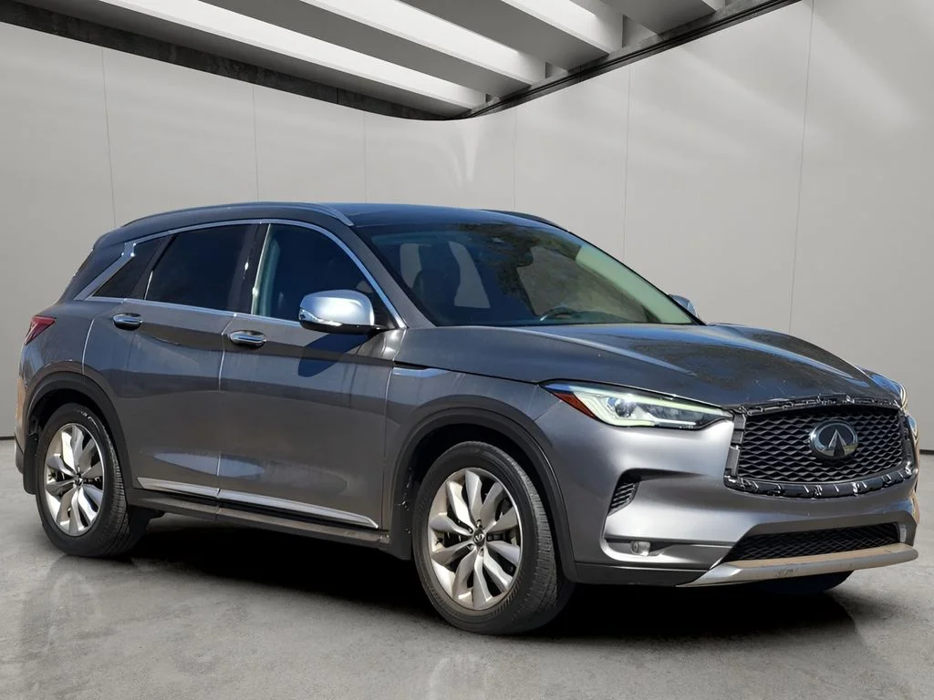 Used 2021 Graphite Shadow INFINITI LUXE image 4