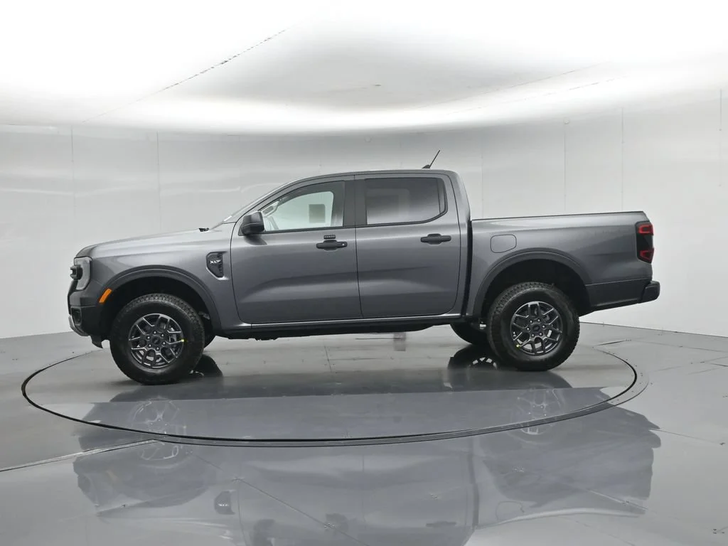 New 2026 Carbonized Gray Metallic Ford XLT image 26