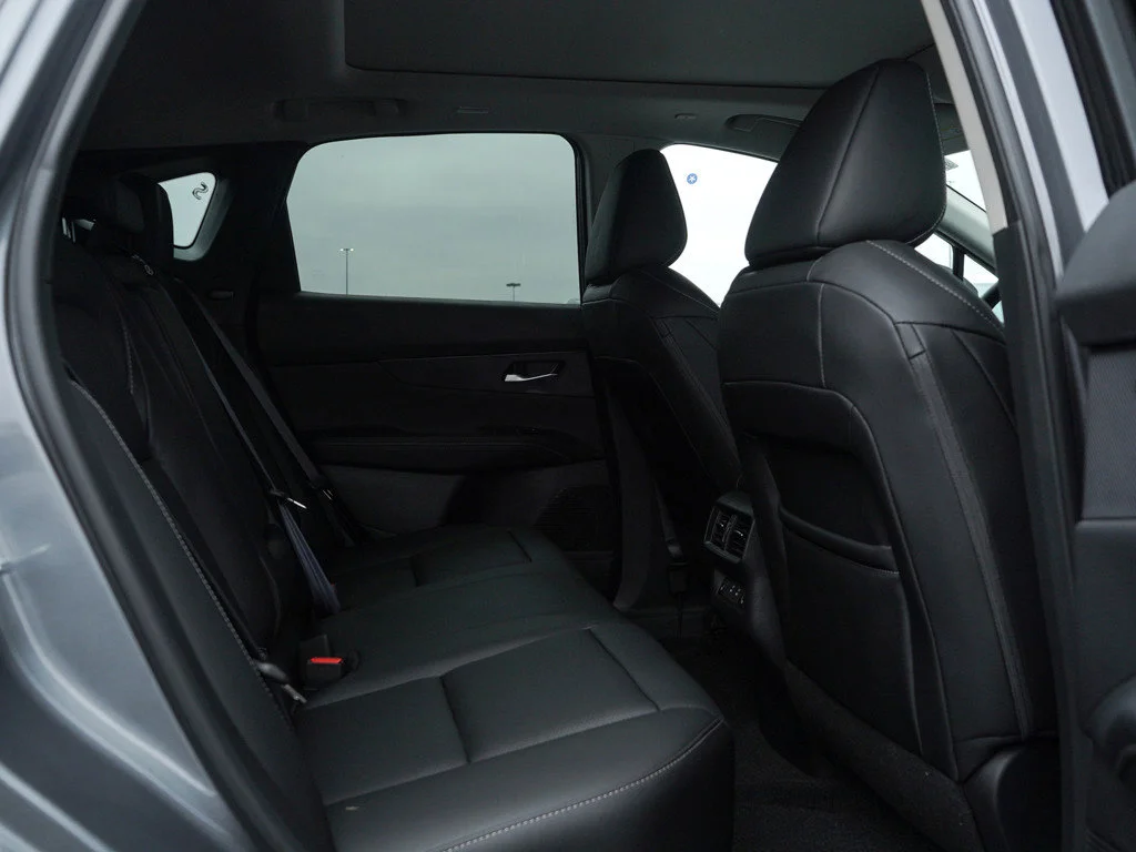 New 2026 Everest White Pearl Tricoat Nissan SL image 12
