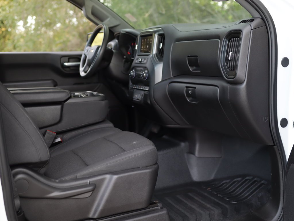 Used 2025 Summit White Chevrolet WT image 25