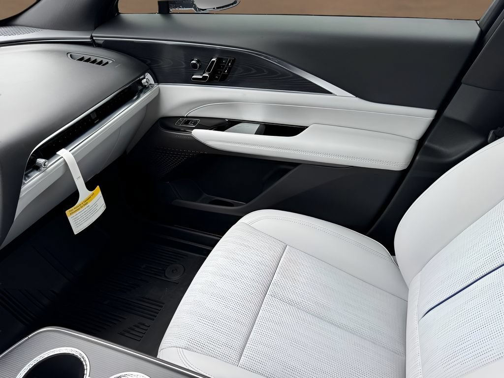 New 2026 Vibrant White Tricoat Cadillac Luxury image 24