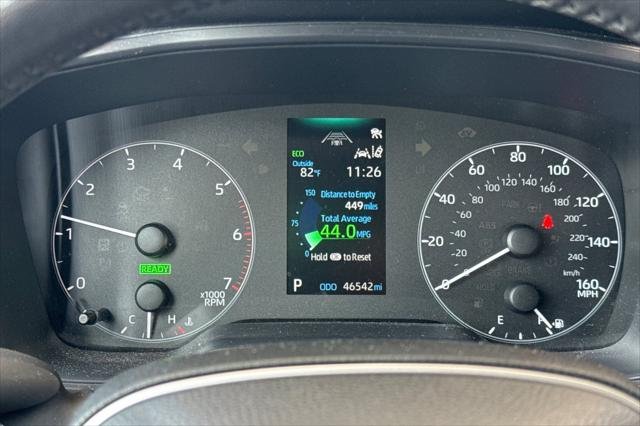Certified Used 2023 RUBY FLARE PEARL Toyota  image 32