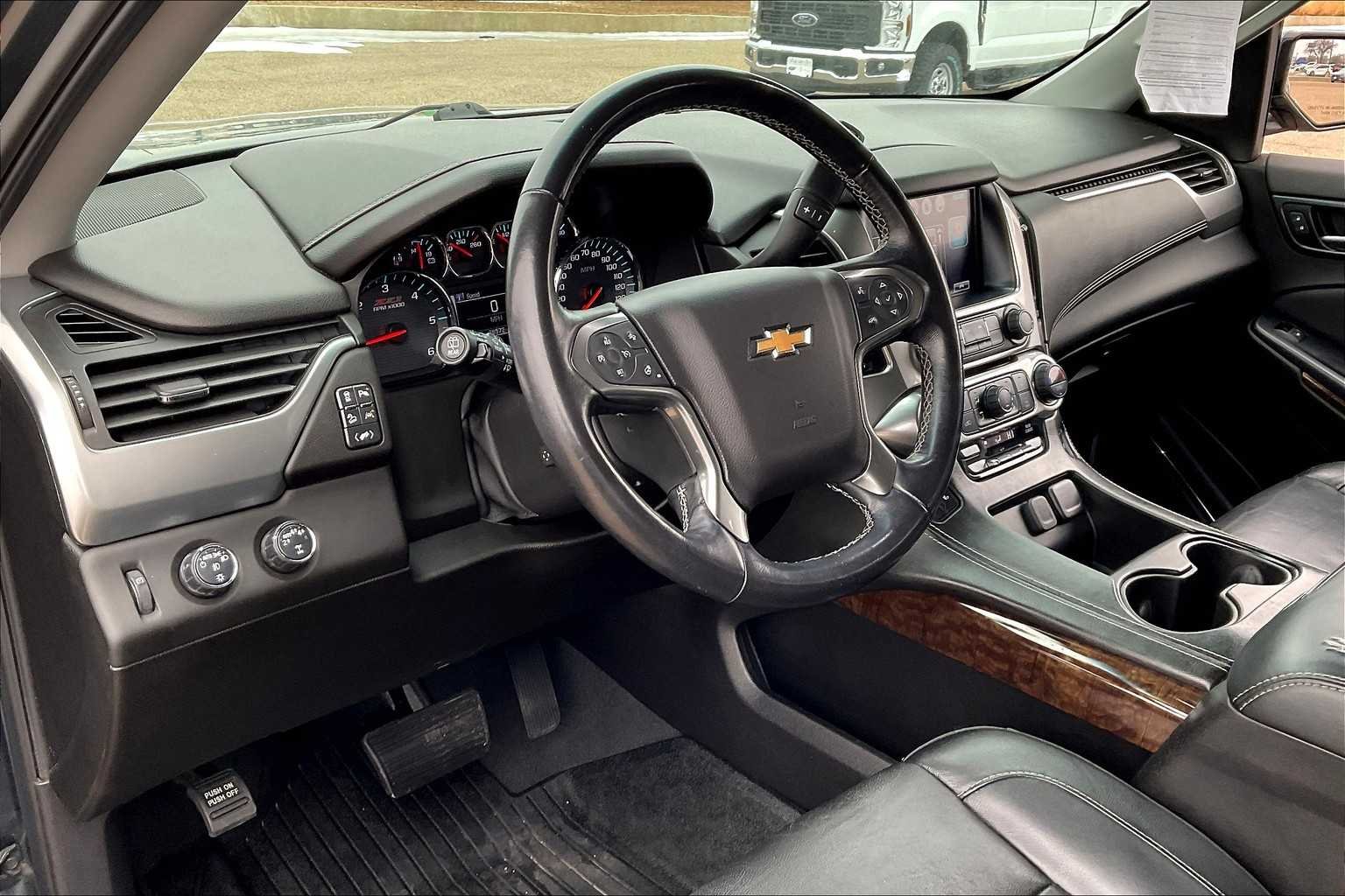 Used 2019 Shadow Gray Metallic Chevrolet LT image 18