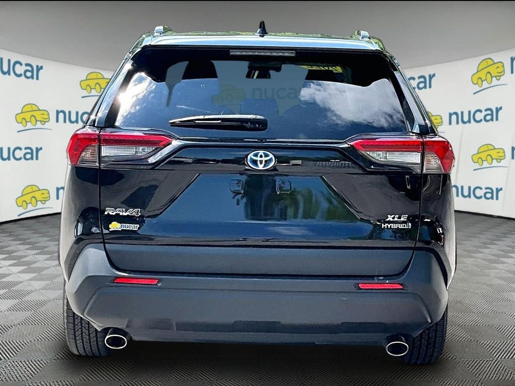 Used 2022 Black Toyota XLE image 5