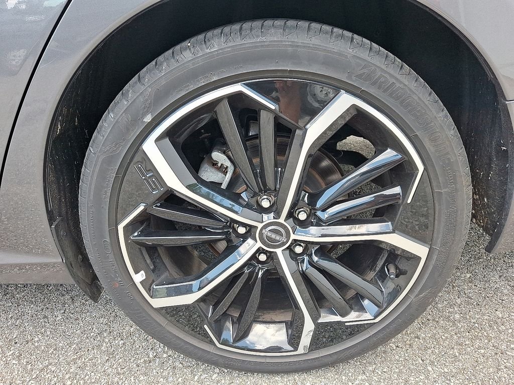 Used 2025 Gray Nissan 2.5 SR image 7