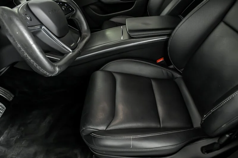 Used 2021 Pearl White Multi-Coat Tesla Plaid image 14