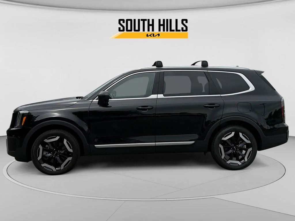 Used 2024 Black Kia EX image 2