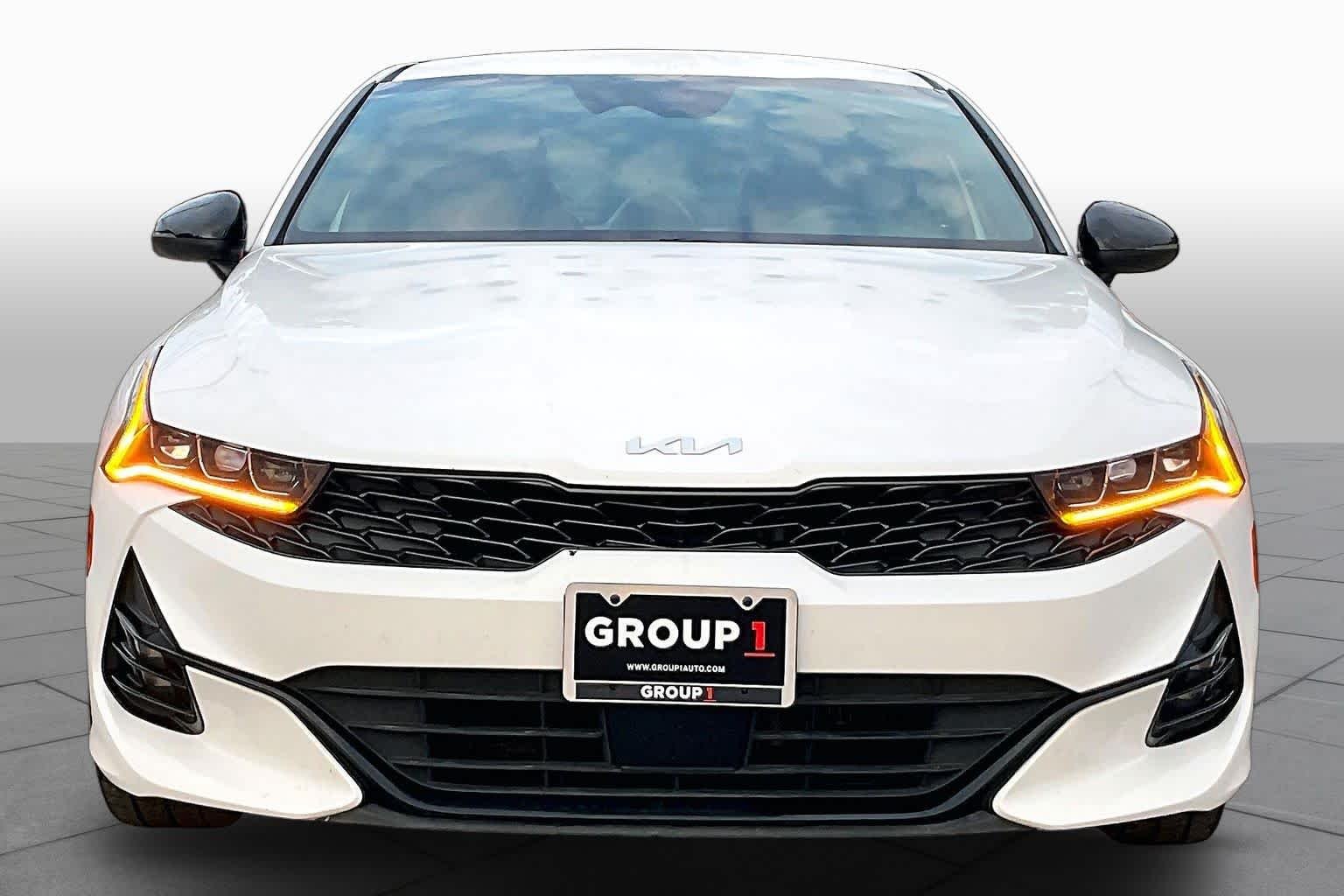 Used 2023 Glacial White Pearl Kia GT-Line image 3