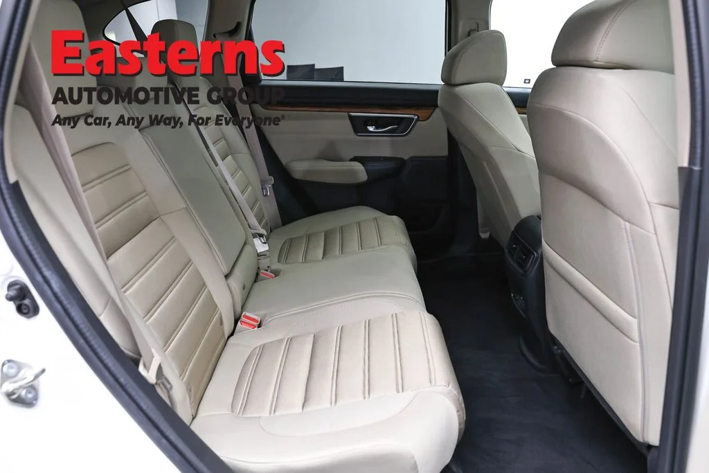 Used 2018 White Honda EX image 22
