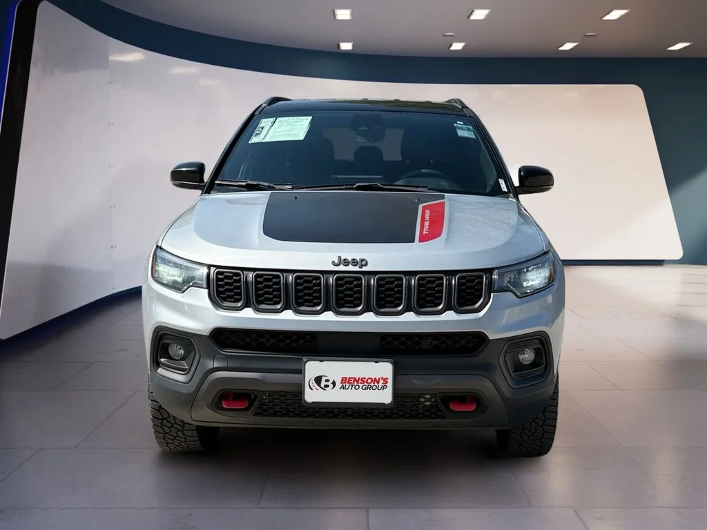 Used 2025 Silver Jeep Trailhawk image 8