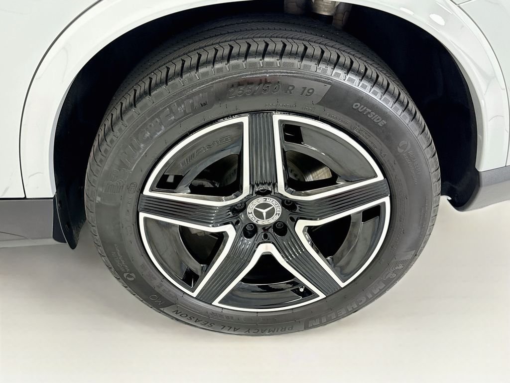 Certified Used 2026 MANUFAKTUR Alpine Gray Mercedes-Benz GLC 300 image 29