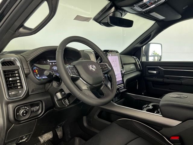 2026 RAM 3500 Laramie - Photo 11