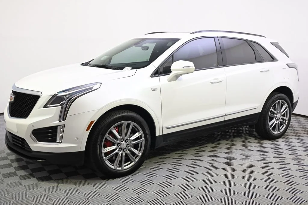 Used 2025 Cadillac XT5 Sport with VIN 1GYKNGRS5SZ119923 for sale in Minneapolis, Minnesota