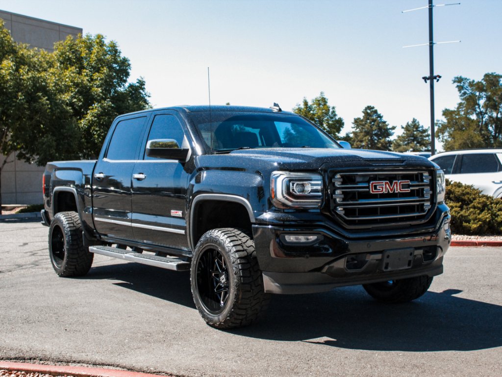 Used 2016 Onyx Black GMC SLT image 3