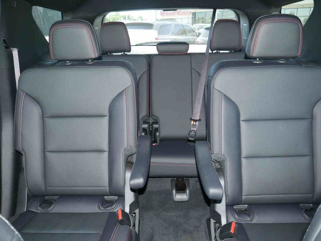 Used 2026  Chevrolet Z71 image 36