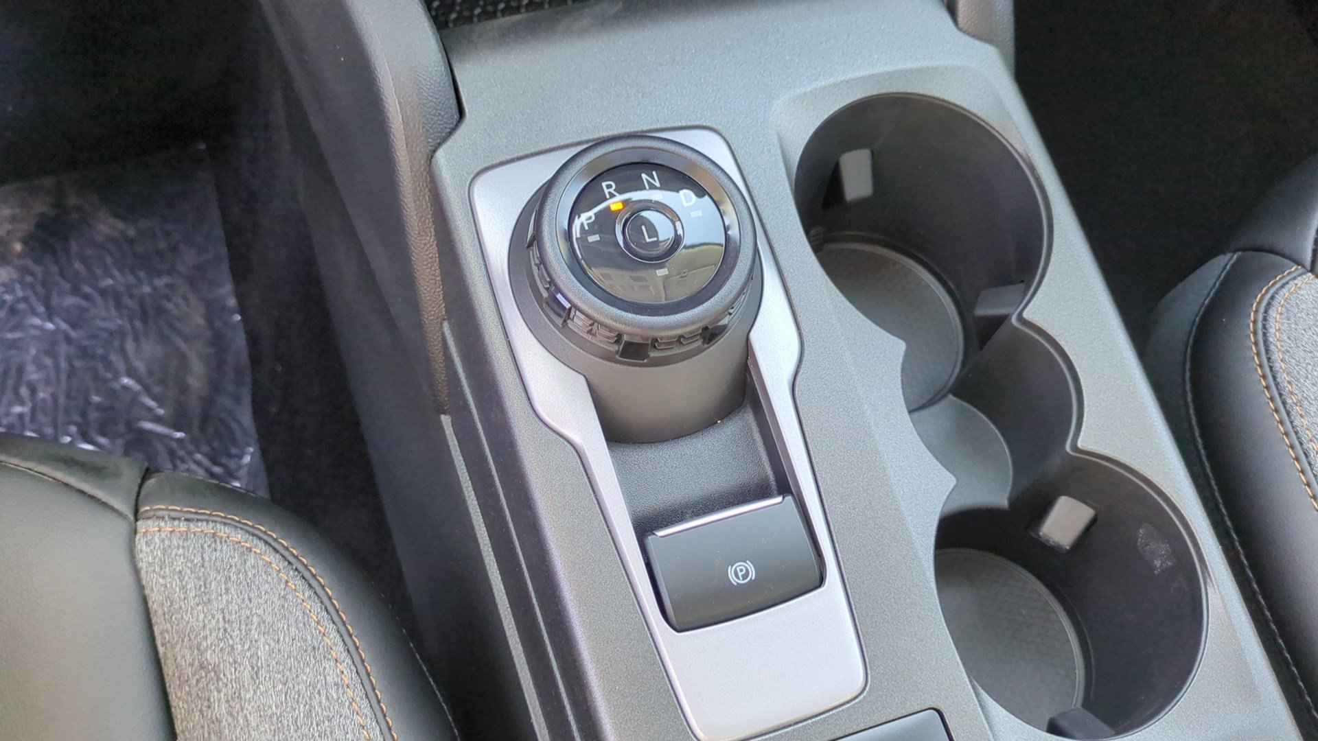 New 2026 Carbonized Gray Metallic Ford Big Bend image 14